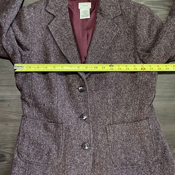 LL Bean Small Maroon Wool/Silk Blend 2 Pocket Blazer - Picture 6 of 7